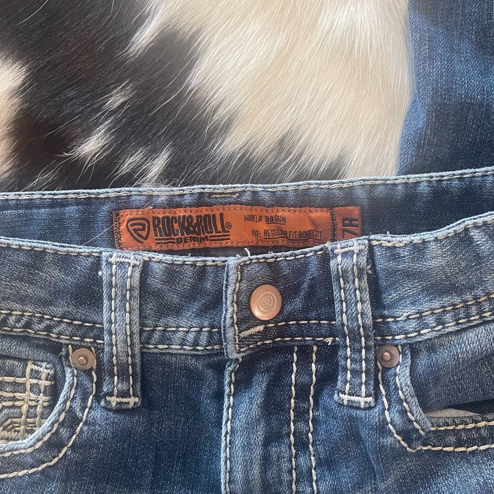 Boys Size 7 Rock & Roll Blue Denim Jeans with Contrast Stitching - Picture 4 of 4